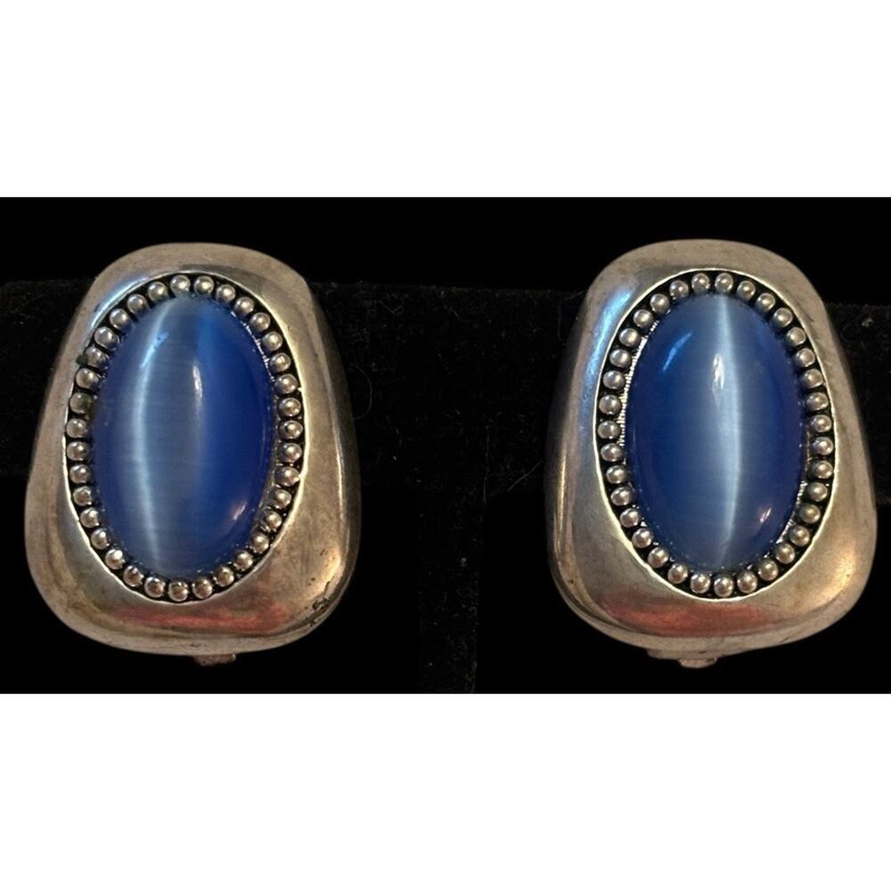 Blue Cat’s Eye Silver Tone clip On Earrings Vintage Jewelry 1” - Picture 1 of 4